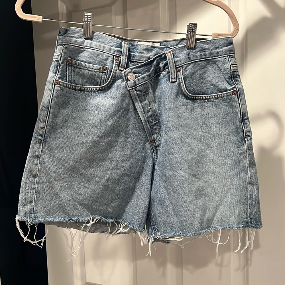 Agolde criss cross denim shorts size 27